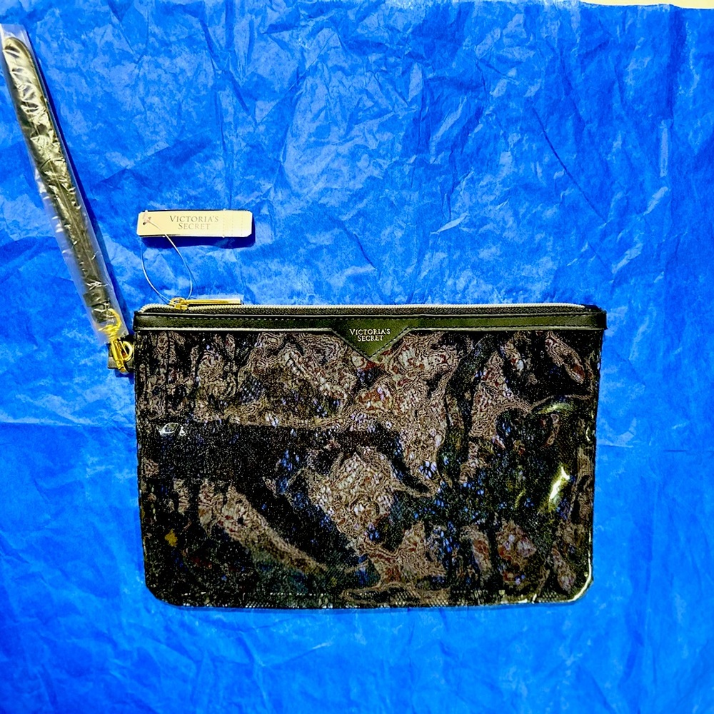 NWT Victoria Secret Travel/Makeup Bag